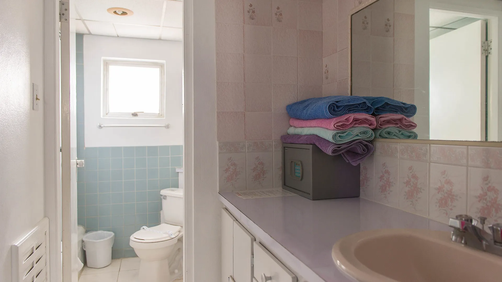 Coral Reef Beach Suite Montego Bay Apartment